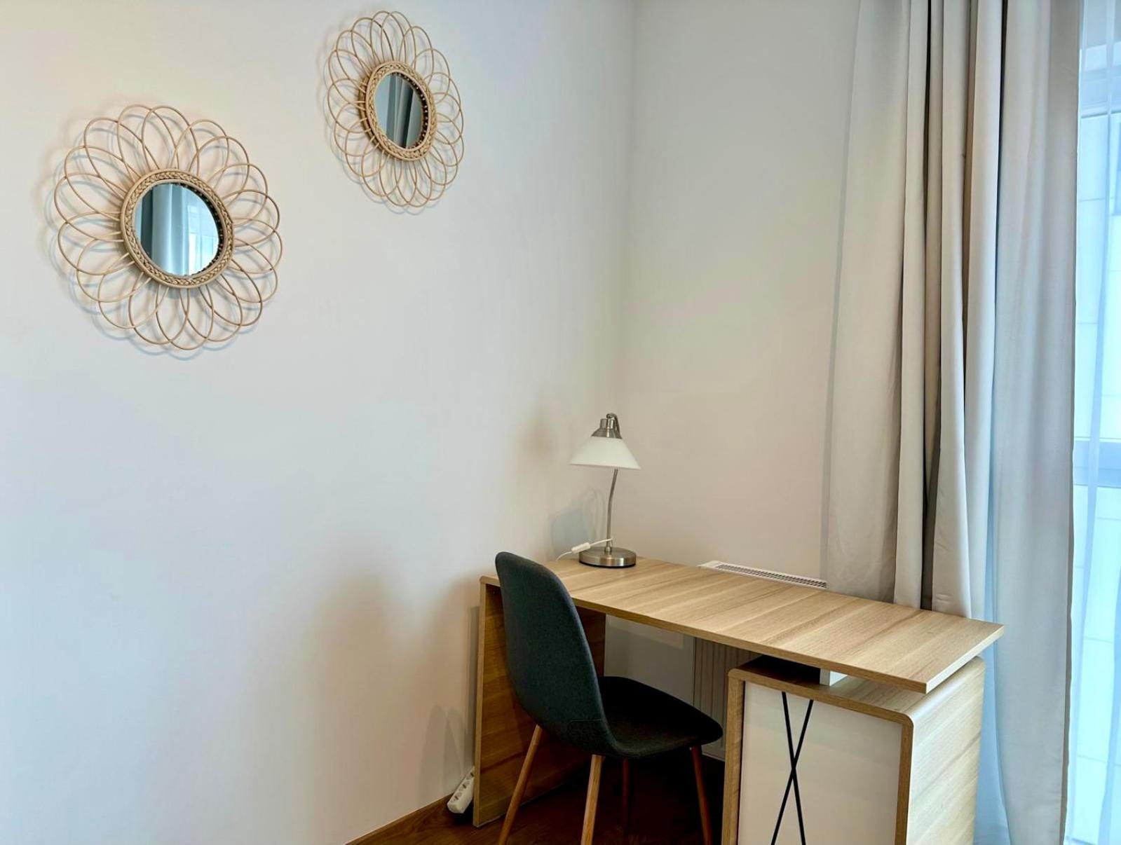 Apartament Caroline Q4Apartments กดัญสก์ ภายนอก รูปภาพ