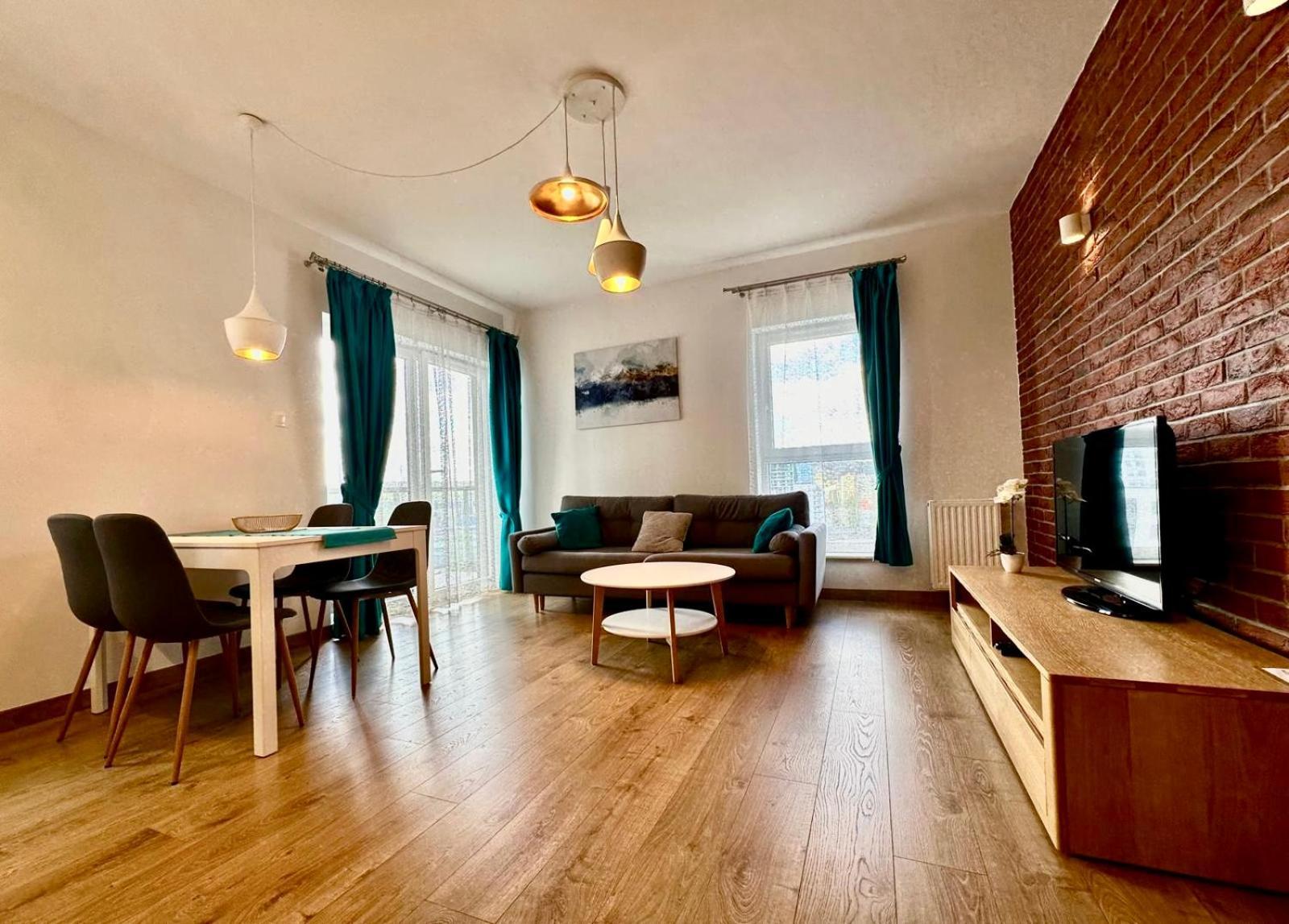 Apartament Caroline Q4Apartments กดัญสก์ ภายนอก รูปภาพ